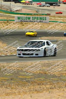 media/May-31-2025-CalClub SCCA (Sat) [[2c1a04e1ee]]/Qualifying/Group 6/Turn 4/